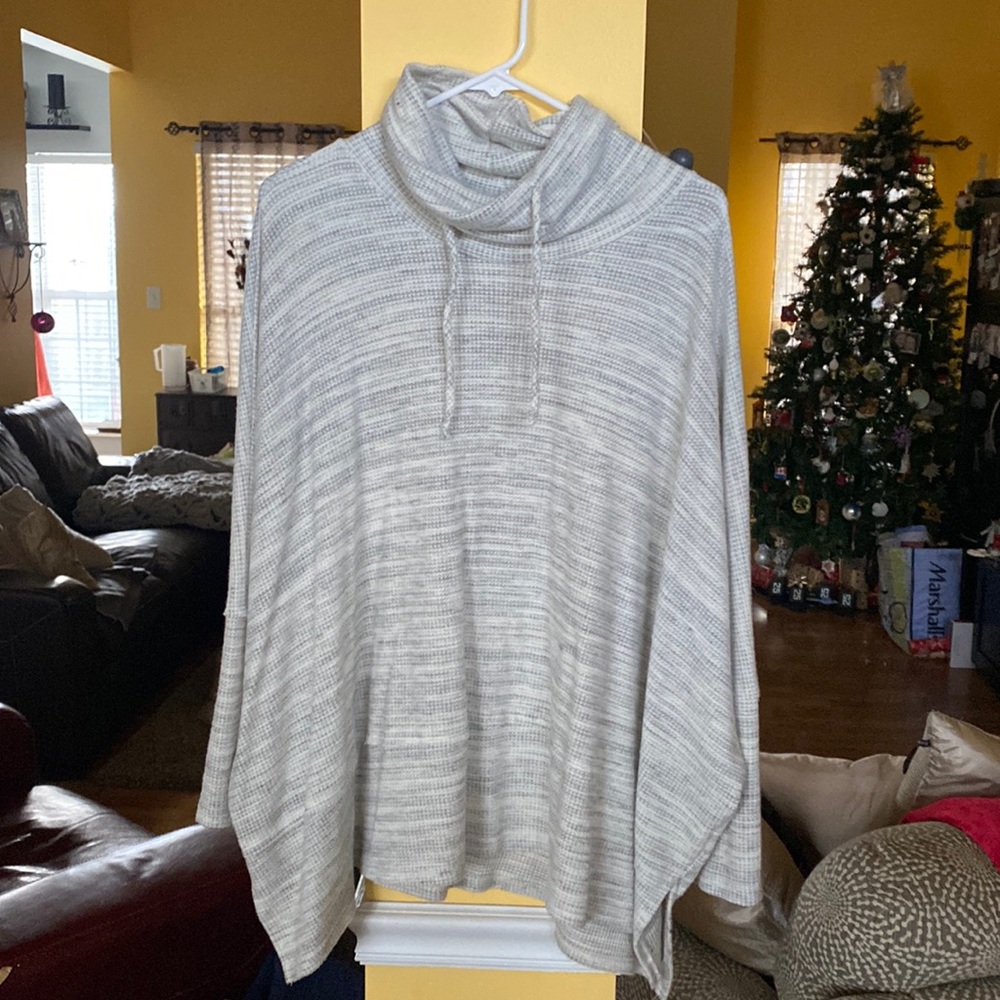 Excellent condition, oversized tunic top from South Boutique. Size S.